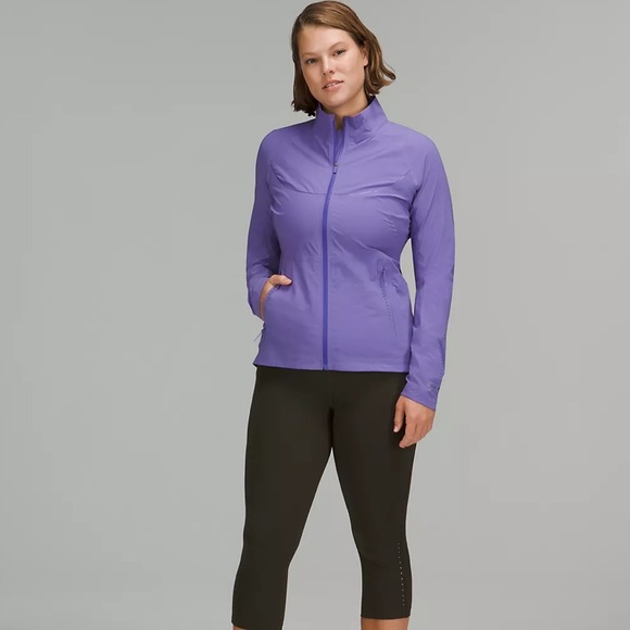 New Lululemon Fast and Free Windbreaker size 10 Charged Indigo⭐️⭐️⭐️⭐️⭐️